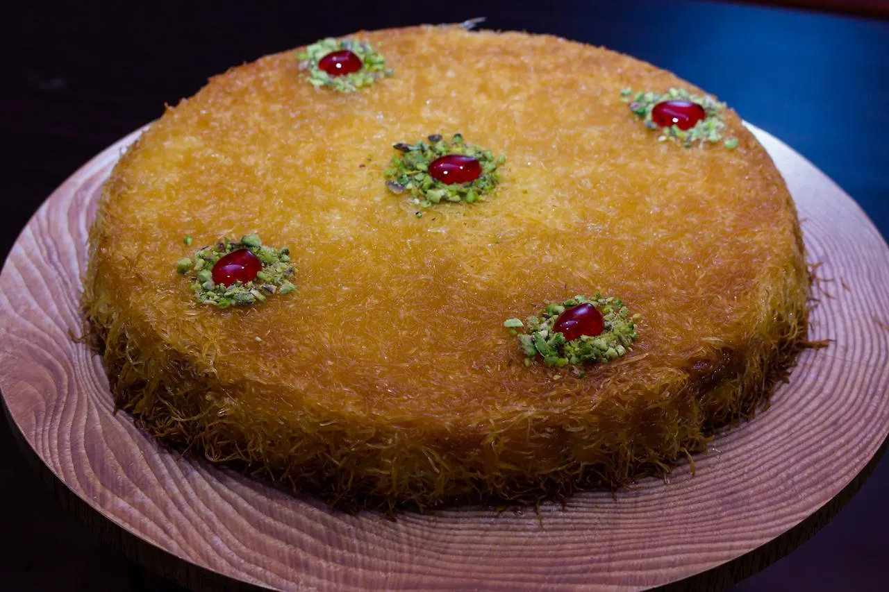 فندق البيرق